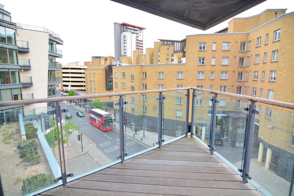 Apartment Wharf - Canary South 런던 외부 사진