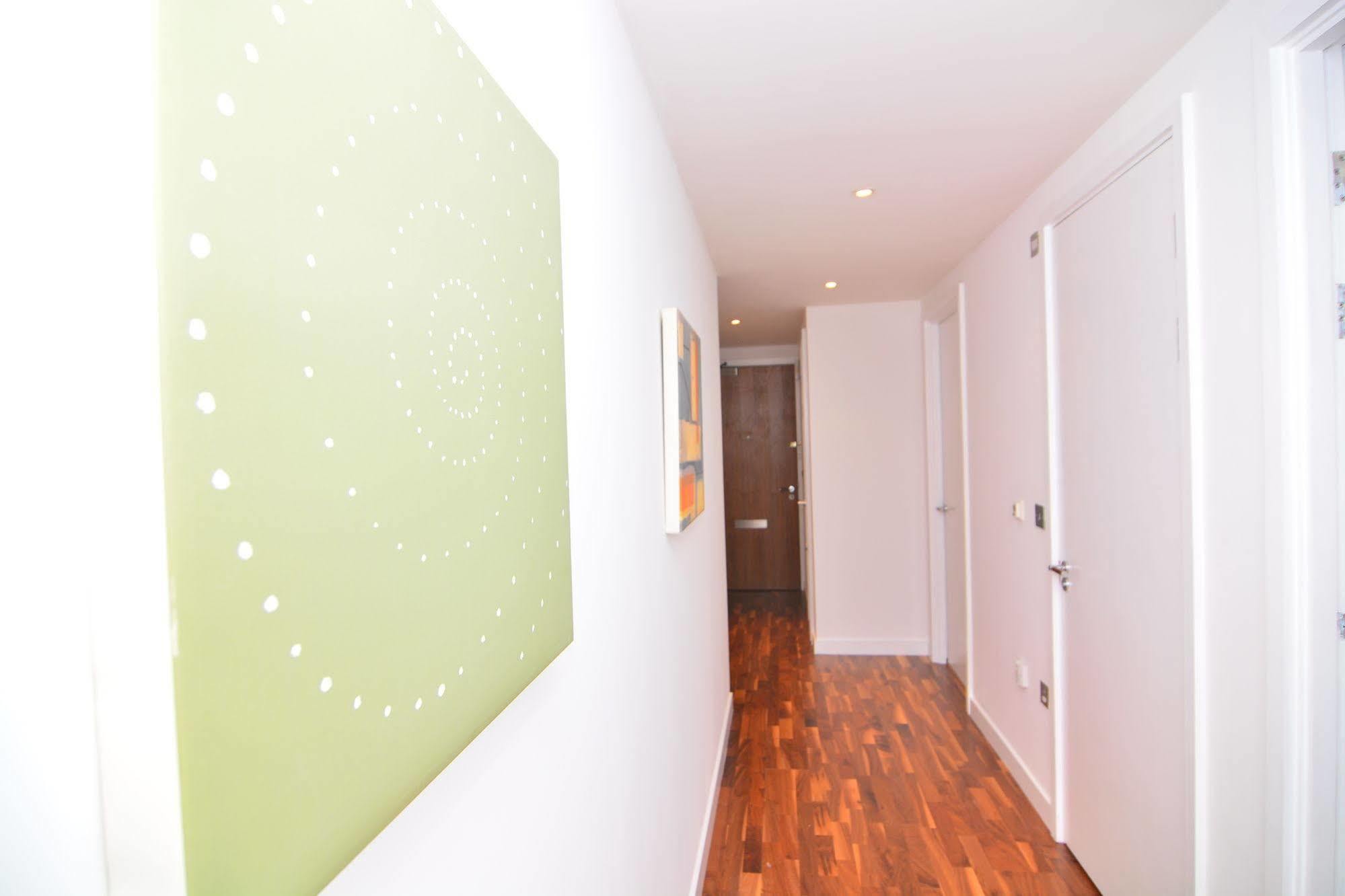 Apartment Wharf - Canary South 런던 외부 사진