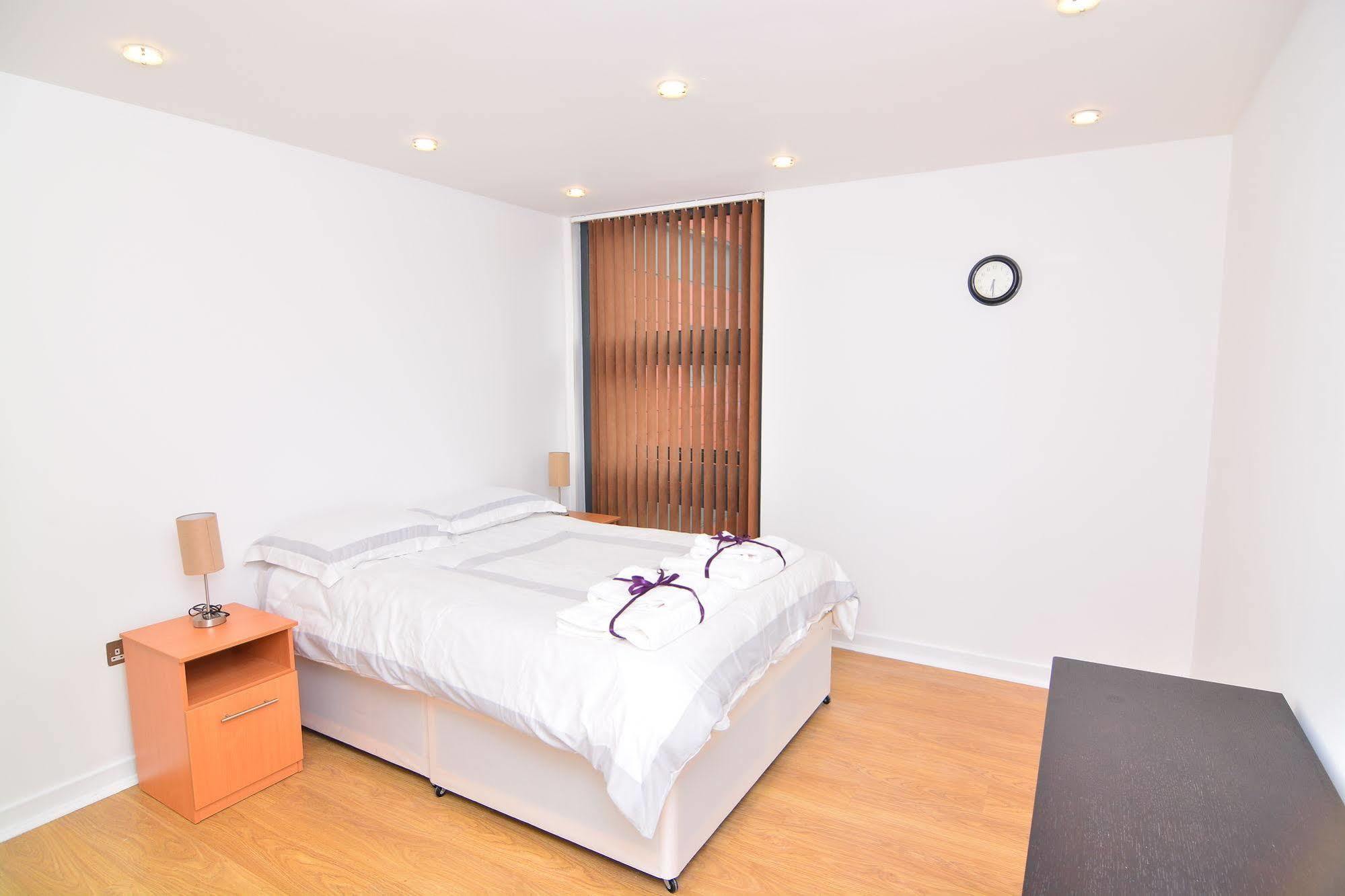 Apartment Wharf - Canary South 런던 외부 사진