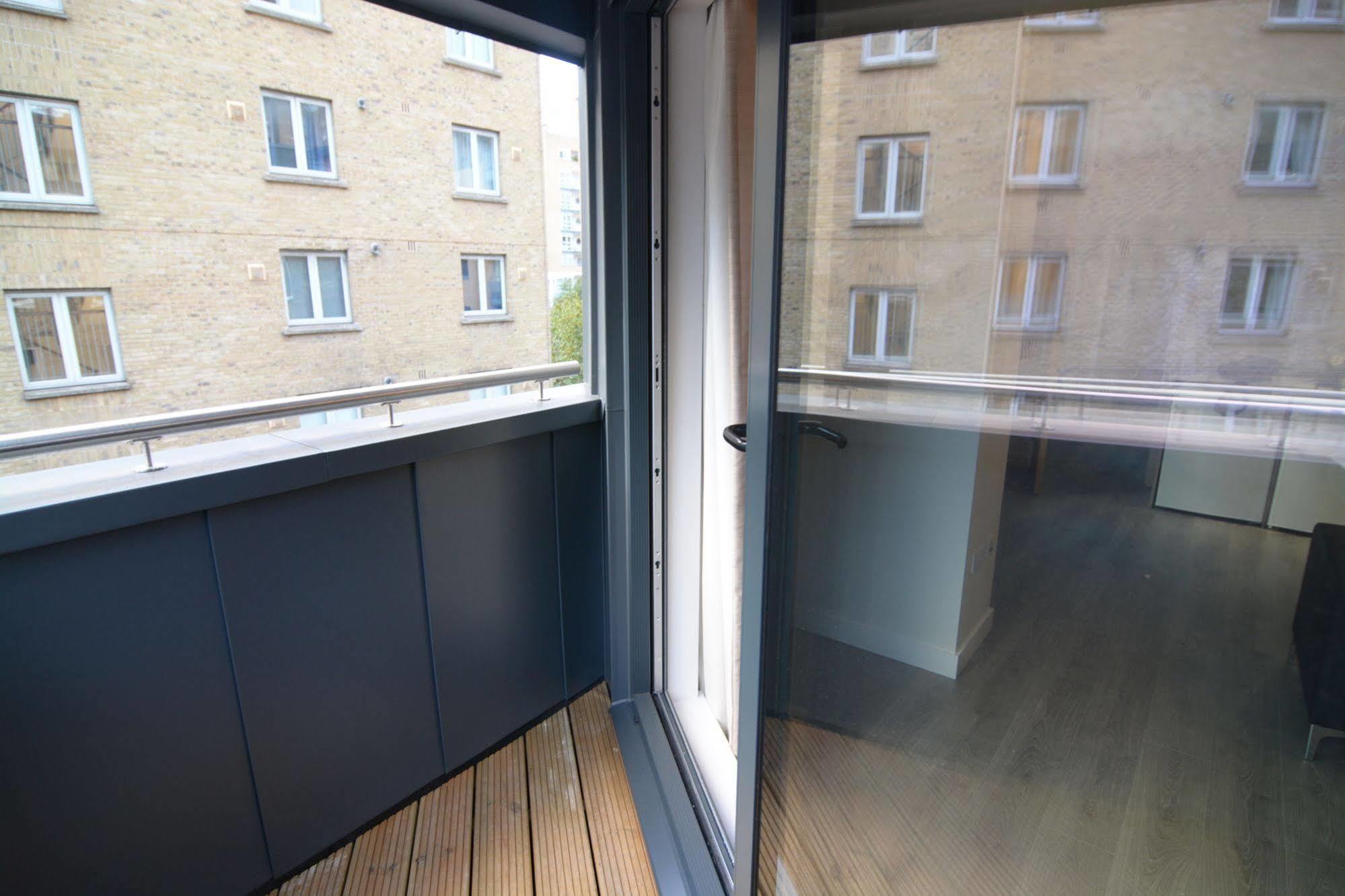 Apartment Wharf - Canary South 런던 외부 사진